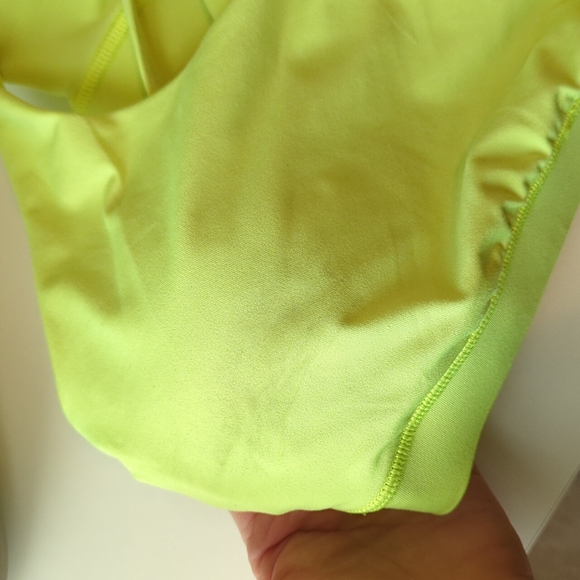 Lululemon Energy Bra Highlight Yellow - Picture 7 of 7